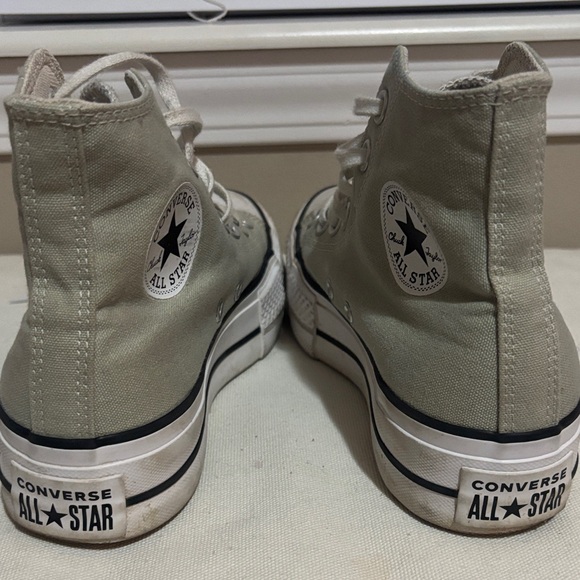 Womens Converse Chuck Taylor All Star High-Top Platform Sneakers size 6 - Picture 3 of 5